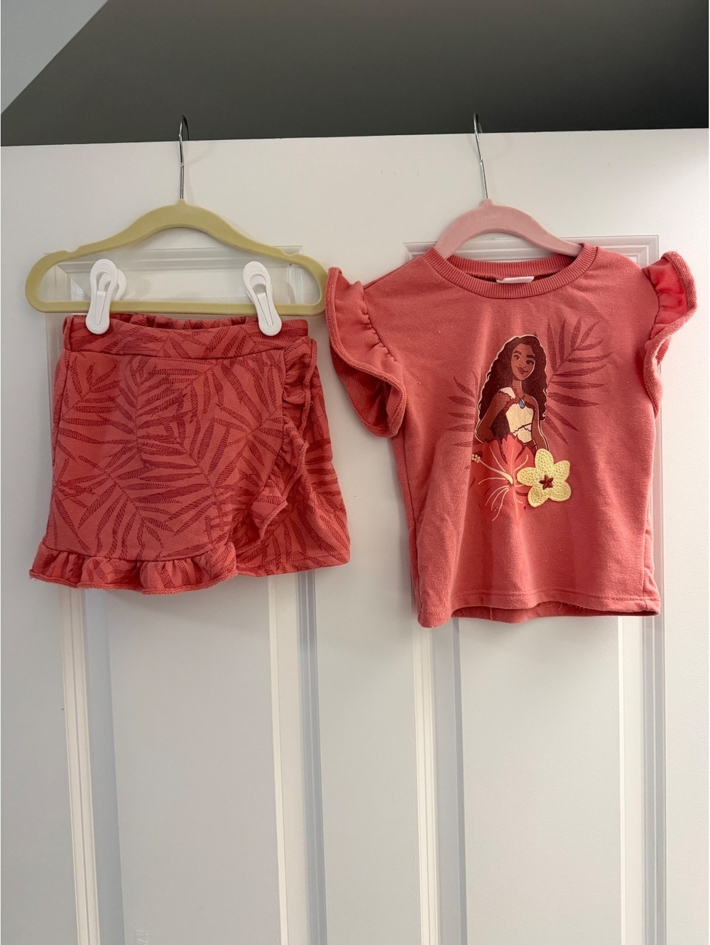 Disney Moana Outfit Set | 3T | Ruffle Tee & Tropical Skort